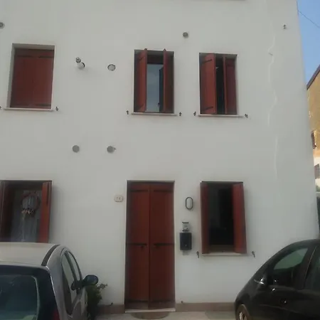 Oltre Il Poggio Del Sole *